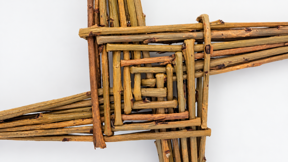 Willow St Brigid’s Cross